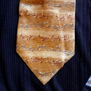 Claiborne tie and top